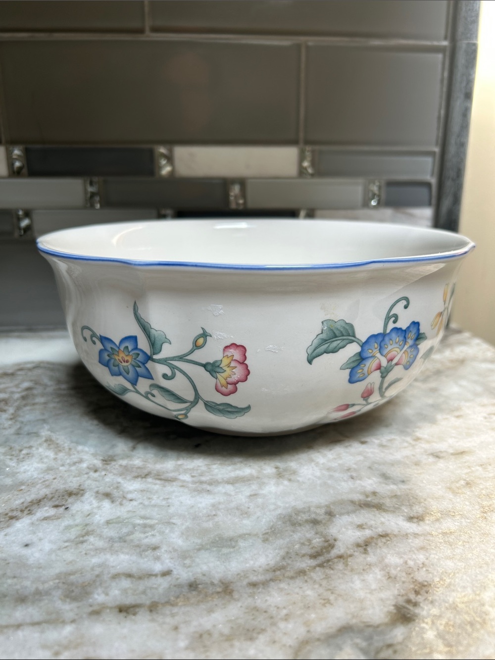 Villaroy & Boch  Delia porcelain China vegetable serving bowl 9” Germany Floral